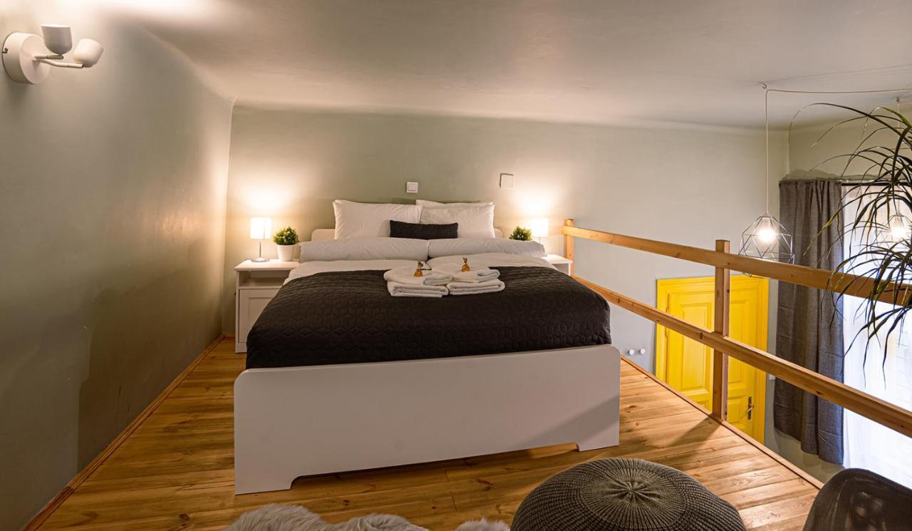 La Bella - Entire Apartment Near Gozsdu Udvar บูดาเปสต์ ภายนอก รูปภาพ
